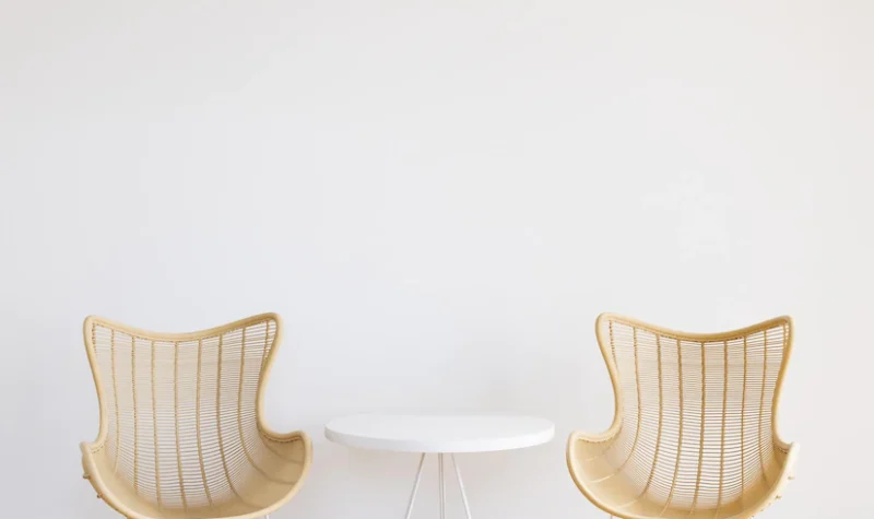 wood-chair-white-living-room-interior-with-blank-table-mockup_43614-833